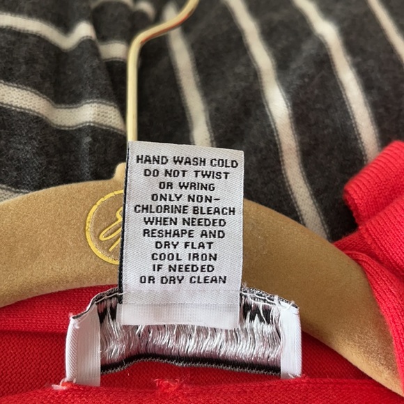 Carmen Marc Valvo red open cardigan bell cuff - Picture 7 of 9